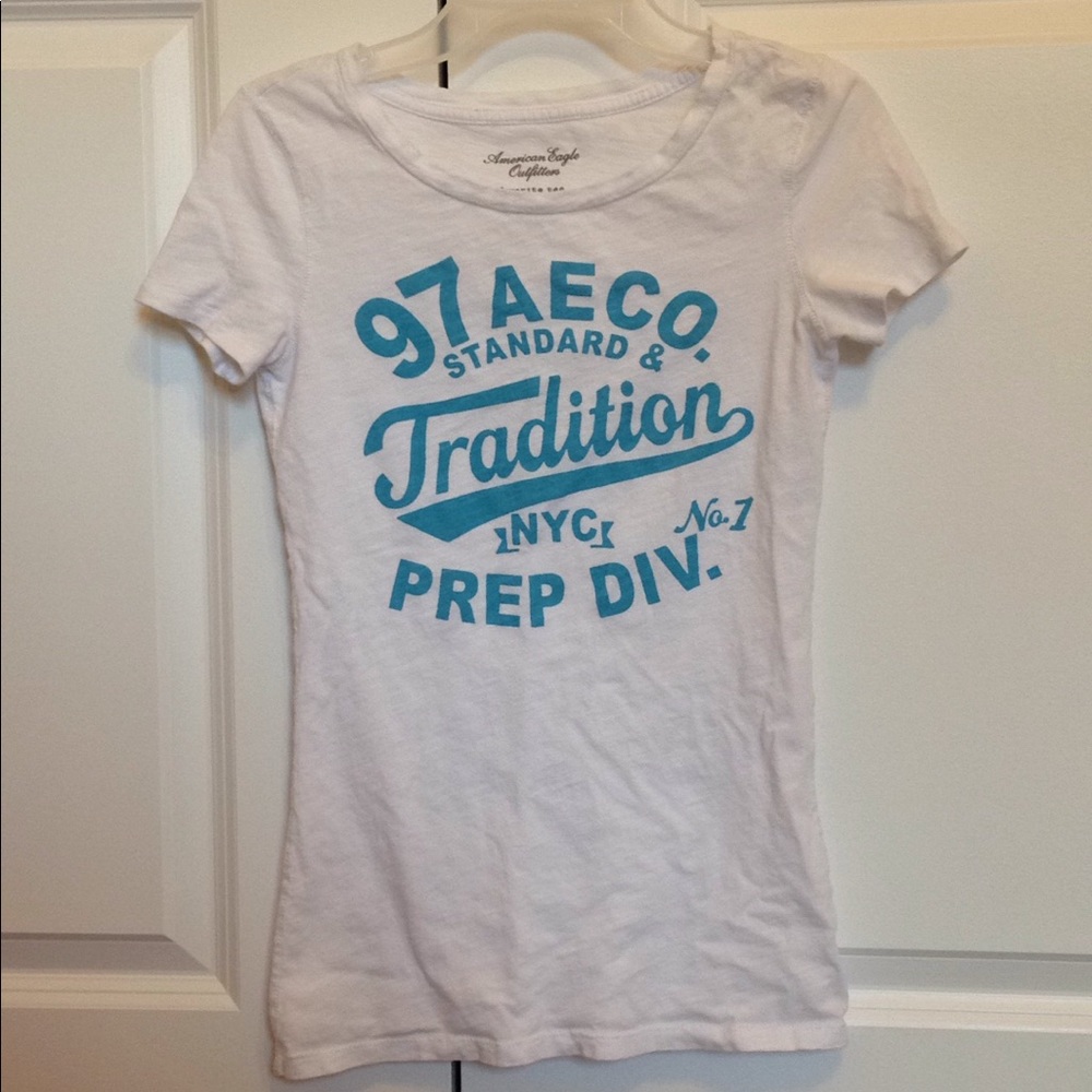 American Eagle outfitters shirt size xs